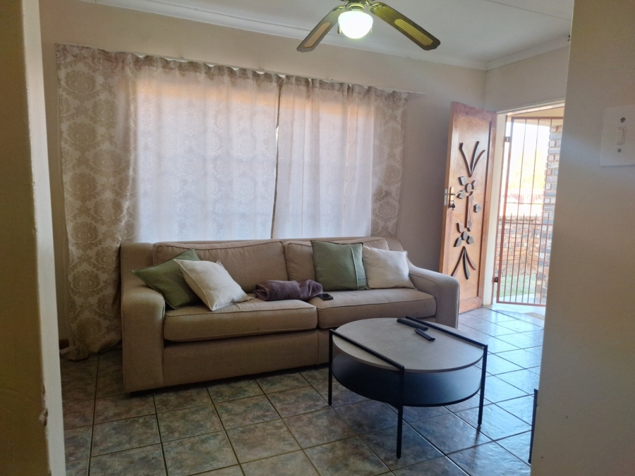 2 Bedroom Property for Sale in Dassie Rand North West